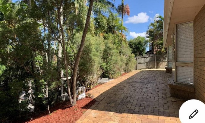 Carina House | Perfect Family Retreat near CBD & Airport