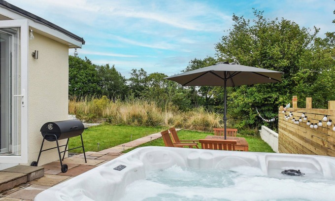 Ammanford Cottage | Perfect for a relaxing break away and to explore the beautiful Brecon Beacons.