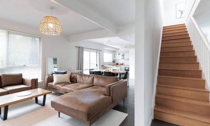 Prospect Vale House | Perfect for Groups or Families in Prospect