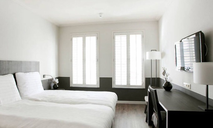 Municipality of Huizen Hotel | Perfect Harbor Stay w/Onsite Dining | Near Huizen Attractions & Nature Reserves