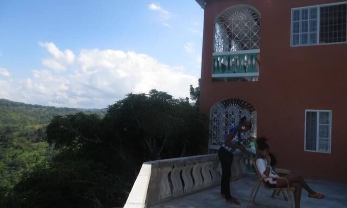 Lucea House | Perfect home for rest and relaxation. Breathtaking view of the carribean sea.