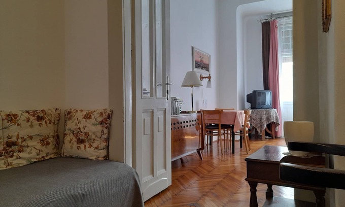 Ujlipotvaros Apartment | perfect location in the center, full service during your stay, perfectly cleannn