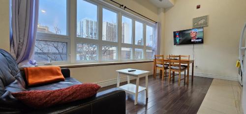 Windsor Apartment | Perfect Location! Quiet-Spacious-2 Bed-2 Bath