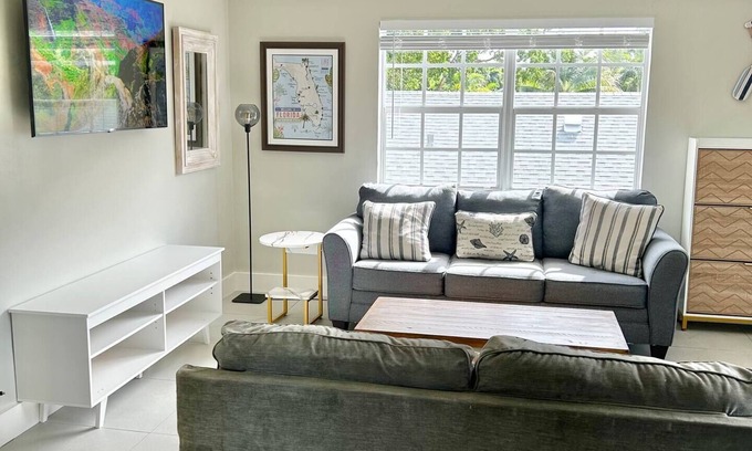 West Palm Beach Apartment | Perfect remote work spot! Close to everything!