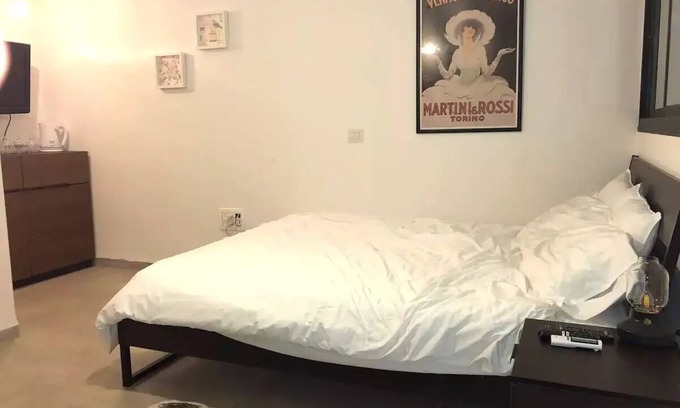 Ramat Yishai Apartment | Perfect spot for single or couple in Ramat Yishay