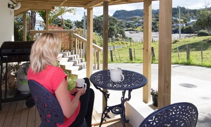 Whangarei Heads Apartment | Personalised boutique beachfront accommodation.