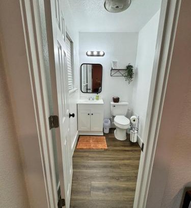 Sweetbriar House | Pet Friendly 3 bedroom with a Cowboy Pool close to Congress