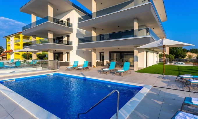 Milcetici Apartment | Pet friendly apartment in Malinska