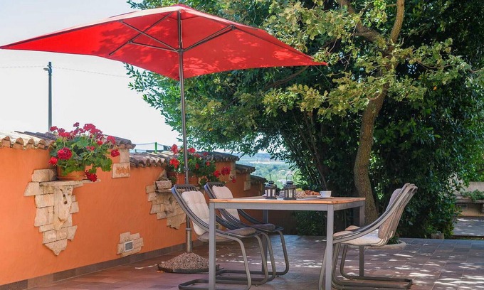 Roskici Apartment | Pet friendly apartment in Porec