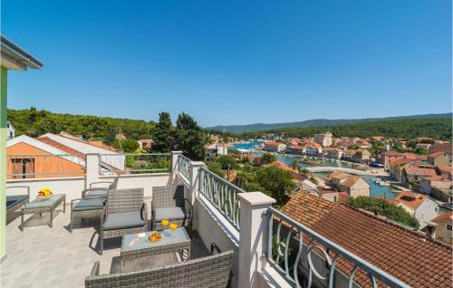 Vrboska Apartment | Pet Friendly Apartment In Vrboska