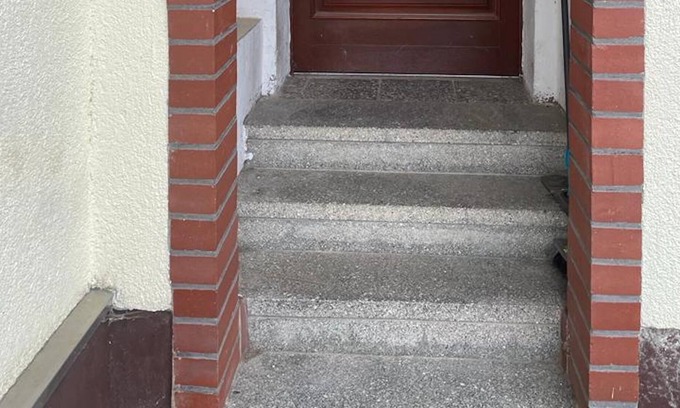 Lossatal House | Pet-Friendly Holiday Home "Haus 1" with Shared Garden & Wi-Fi