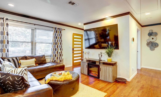 Belvedere Park House | Pet-Friendly Home ~ 4 Mi to Downtown Decatur!