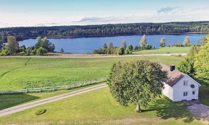 Tomten House | Pet friendly home in Dalum with kitchen