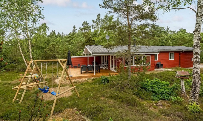 Helberskov Strand House | Pet friendly home in Hadsund with sauna
