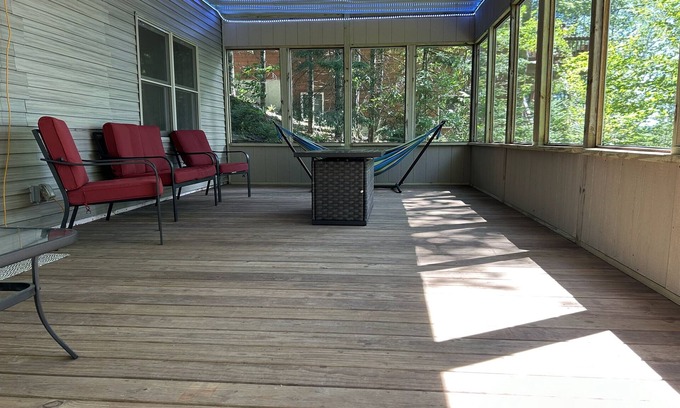 Arbor Vitae House | Pet Friendly I Waterfront I High Speed Internet I Great Fishing I ATV/Snowmobile
