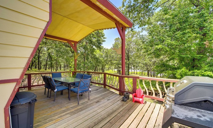 Blocker House | Pet-Friendly McAlester Home w/Lake Eufaula Access