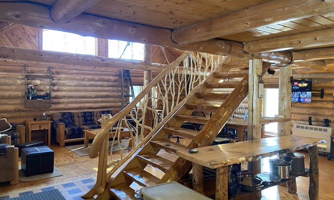 Glidden Cabin | PET FRIENDLY! Off-grid Log Cabin 60 acre Estate w Private Lake & Endless Trails!