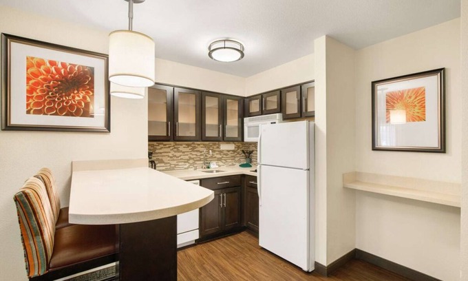 Carmel Mountain Ranch Hotel | Pet-friendly Property! Full Kitchen, Outdoor Swimming Pool, Free Breakfast!