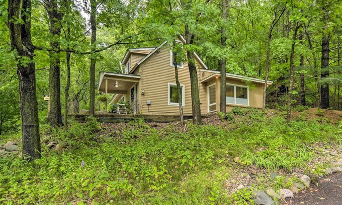 St Croix Falls House | Pet-Friendly St Croix Falls Remote Retreat!