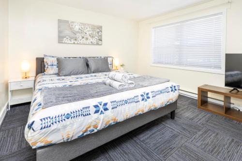 Centretown West Apartment | Pet-Friendly Studio Unit in Chinatown