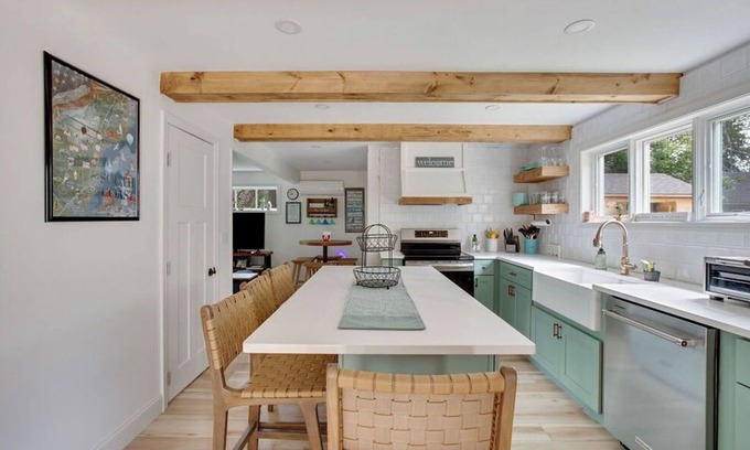 Kennebunkport House | Pet Friendly-Updated Goose Rocks Beach Oasis!