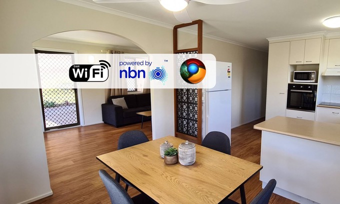 Avoca House | Pet & Tradie Friendly house with Bedroom Aircons