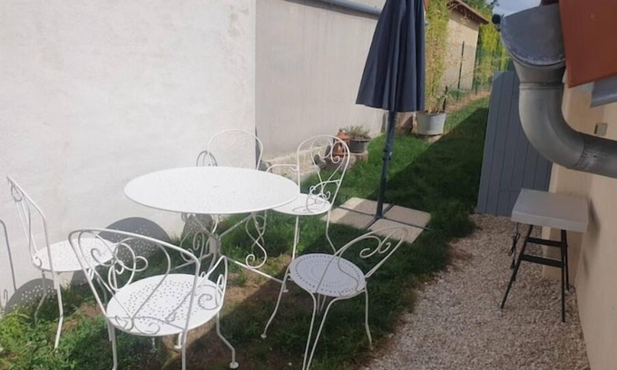 Mesnil-Sellieres House | Petit Logement Indépendant - Calme Avec Cour Sécurisé - 10 Minutes de Troyes