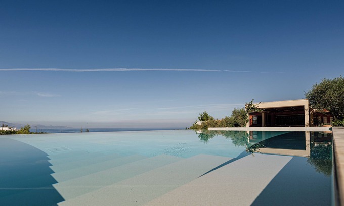 Alonia Cottage | PETOUNIA | ILYESSA COTTAGES