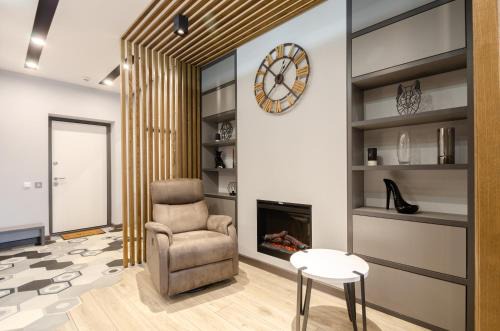 Kyiv Apartment | Petrovdom Apartments 7-67 in RC New York Concept House, Antonovycha 74