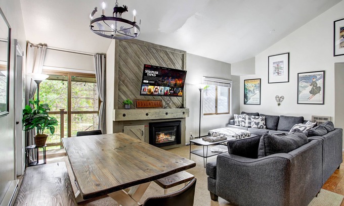 Keystone Condo | Pets OK~Steps to Keystone Resort w/Pool & Hot Tub