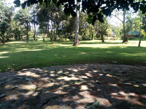 Kalangala Hotel | Philo Leisure Gardens