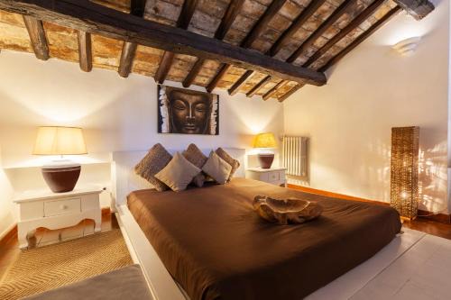 Rione V Ponte Apartment | Piazza Navona Loft for 7 people