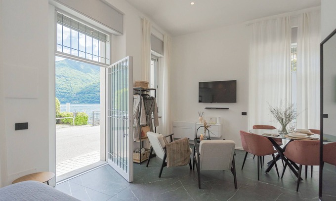 Carate Urio Apartment | Piccola Como Lotus - Studio Apartment, Sleeps 2