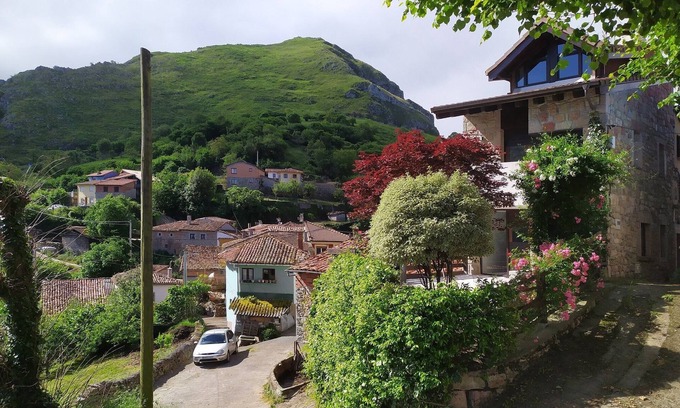 Santovena House | Picos de Europa terrace house