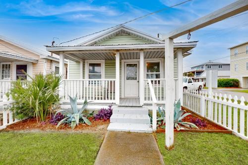 Kure Beach House | Pier View Cottage Unit 3