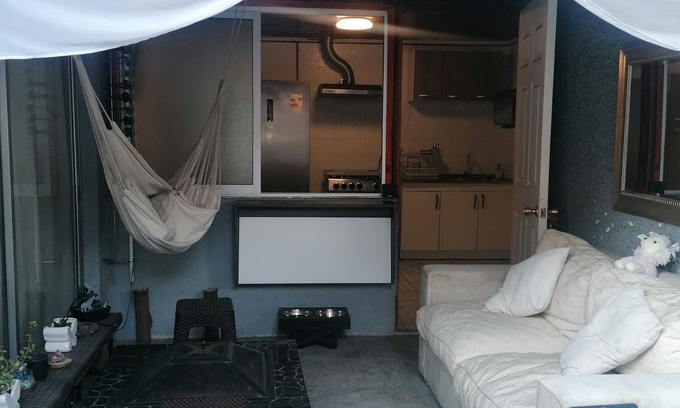 Apoquindo House | Pieza en Las Condes "La Casa Nube", Amoblada Con Baño Privado