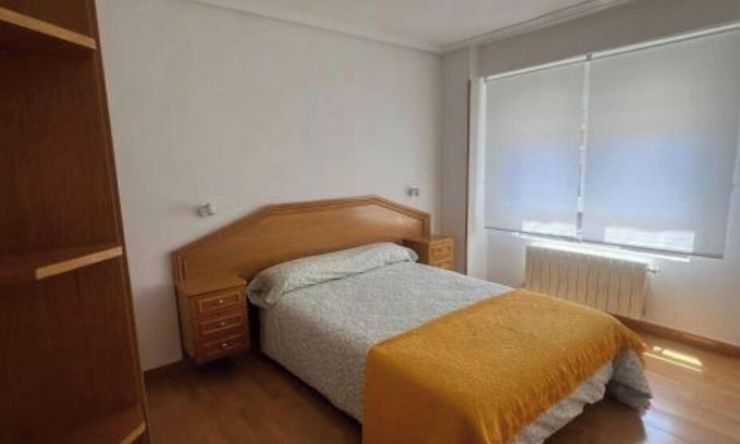 Burgos Apartment | Pilgrim's Roundabout in Burgos
