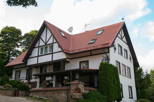 Kandava Hotel | Pils