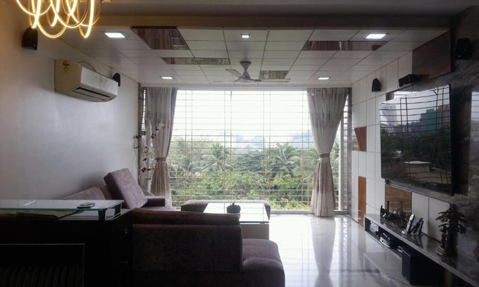 Prabhadevi Apartment | Pinaki Comfort Stay