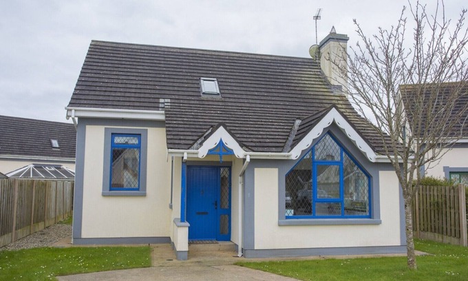 Rosslare House | Pine Grove Holiday Cottage No.5