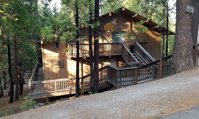 Cold Springs Cabin | PinecrestAreaRentals #17 9/5-12/10 no holidays book 2 nights get 3rd night free.