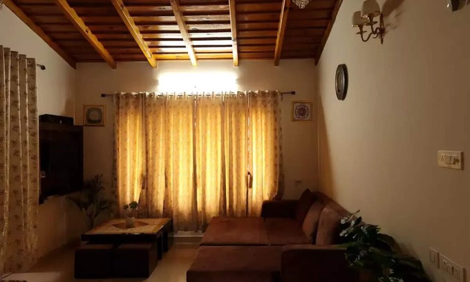 Bhowali Apartment | Pinegreen Chalets- 2 Bedroom WiFi Vacation Homen