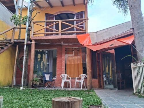 Pinhais House | Pineville House