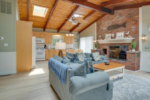 Silver Beach House | Ping-Pong Table, Beach Access North Falmouth Home