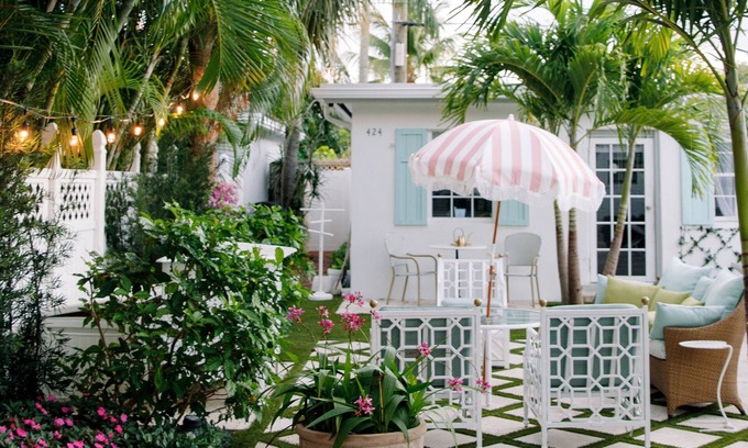 Old Northwood House | Pink Palm Beach Villa w/2 separate cottages
