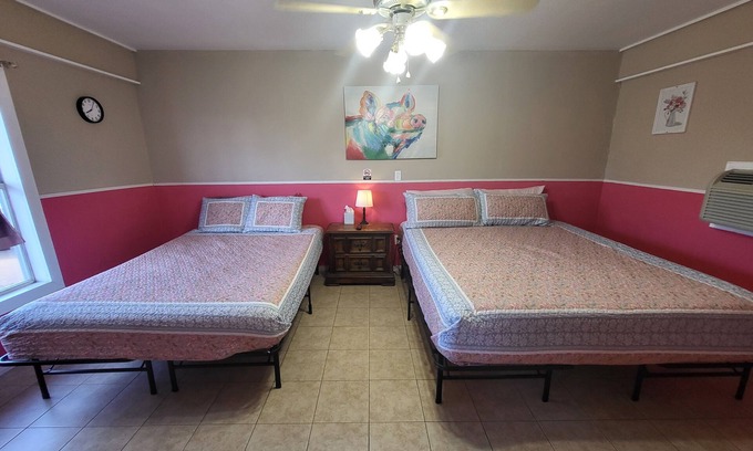 Buchanan Dam Cabin | PINKIE PIE SUITE AT THE HCLnWELCOMES ALL