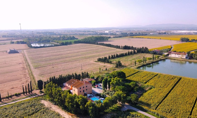 Latignano Other | Pinzale farmhouse, swimming pool, air conditioning, ideal for families and friends