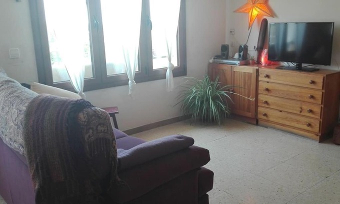 Santa Maria de Corco Apartment | Pis lluminós a L'Esquirol
