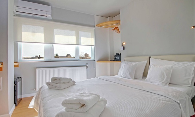 Sector 2 Apartment | PIT4U Accommodation
