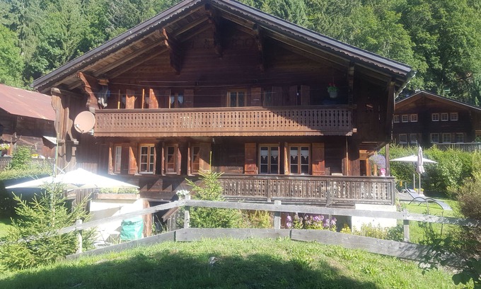 Vers L'Eglise Ski Chalet | Pittoresque Chalet A LA Montagne Proche du Glacier à Proximité